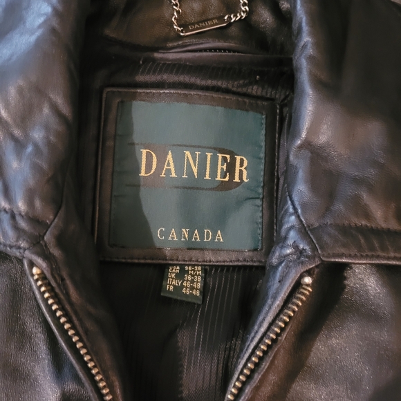 Danier Mens Black Leather Jacket M - Picture 7 of 8